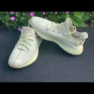 Men's size 10 butter Adidas Yeezy 350 v2